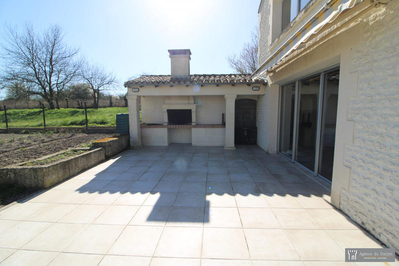 Maison ancienne - 210 m² - 6 pièces