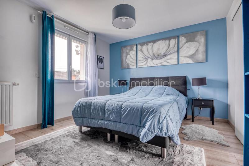 Maison traditionnelle - 138 m² - 6 pièces