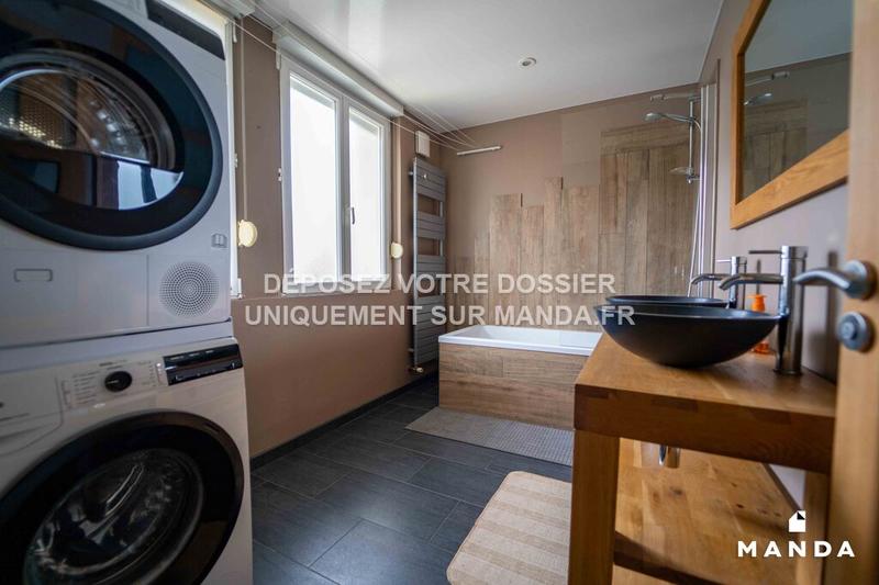 Chambre - 10 m² - 6 pièces