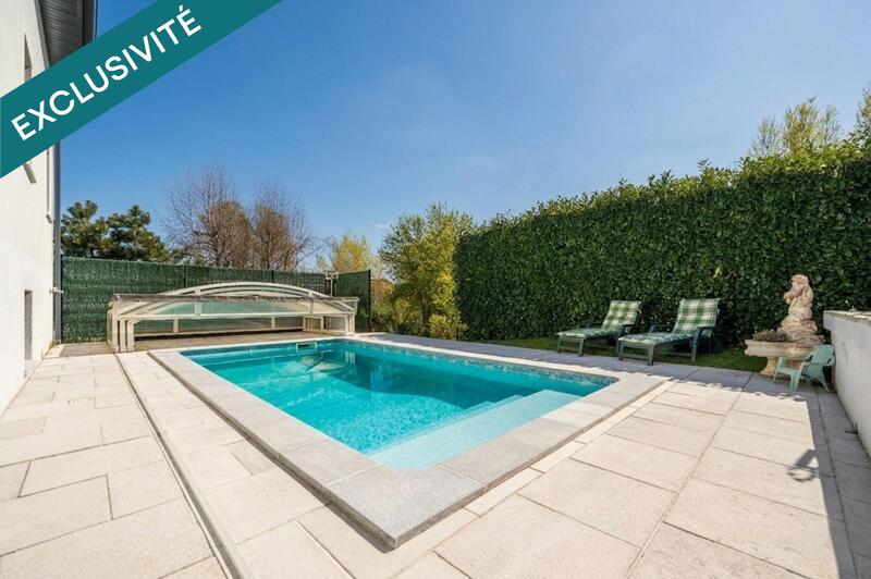 Maison - 195 m² - 8 pièces