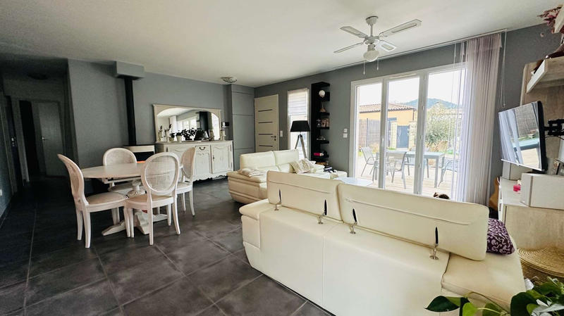 Villa - 85 m² - 5 pièces