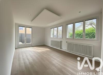 Maison - 89 m² - 6 pièces