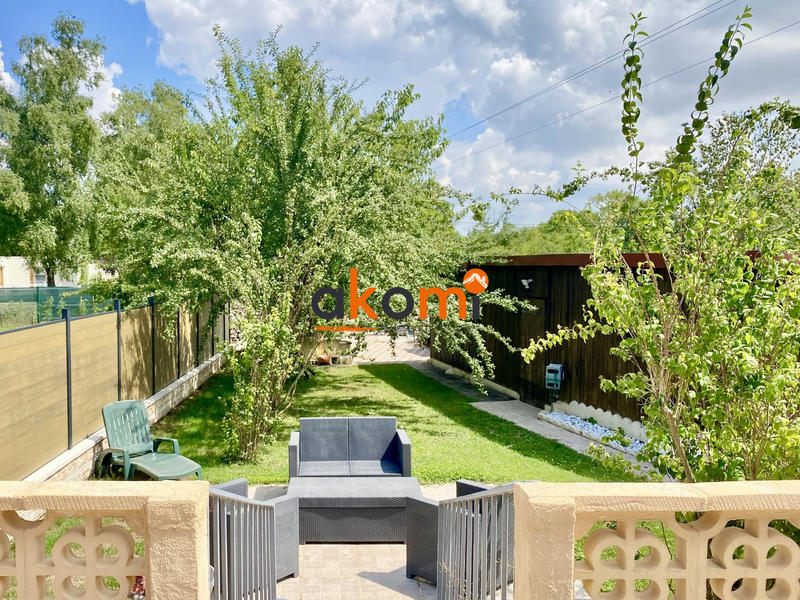 Maison - 95 m² - 5 pièces