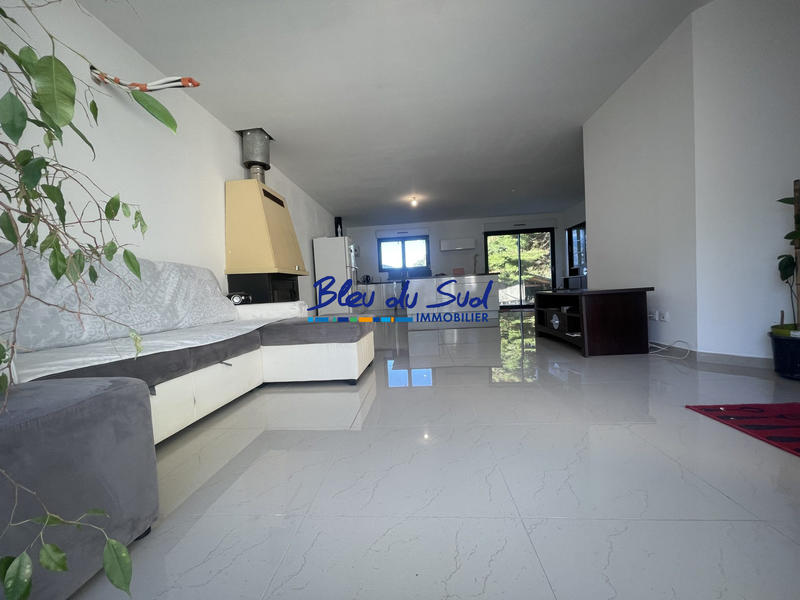 Maison - 96 m² - 3 pièces