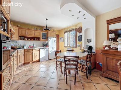 Pavillon - 120 m² - 6 pièces