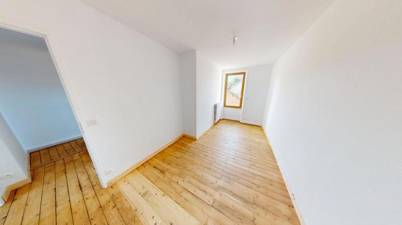 Maison - 101 m² - 4 pièces