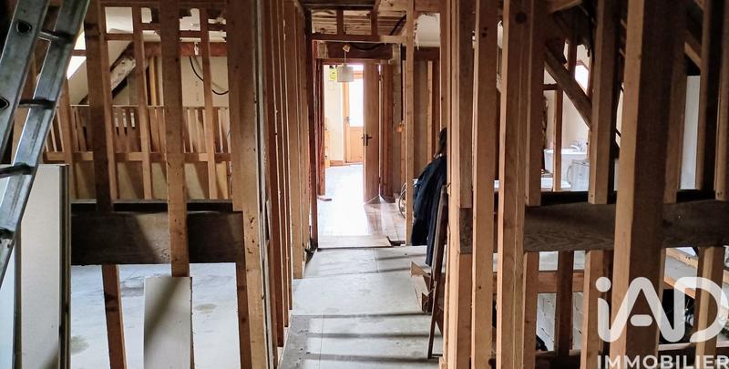 Maison - 200 m² - 5 pièces