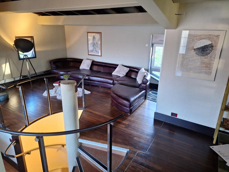 Maison contemporaine - 311 m² - 10 pièces