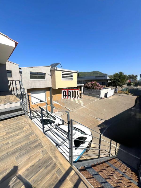 Local d'activité / Entrepôt - 567 m²