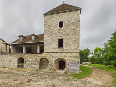 Maison - 312 m² - 8 pièces