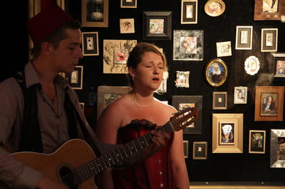 Spectacle, exposition et repas moldave "Vodka, Harengs &amp; Quelques Larmes"