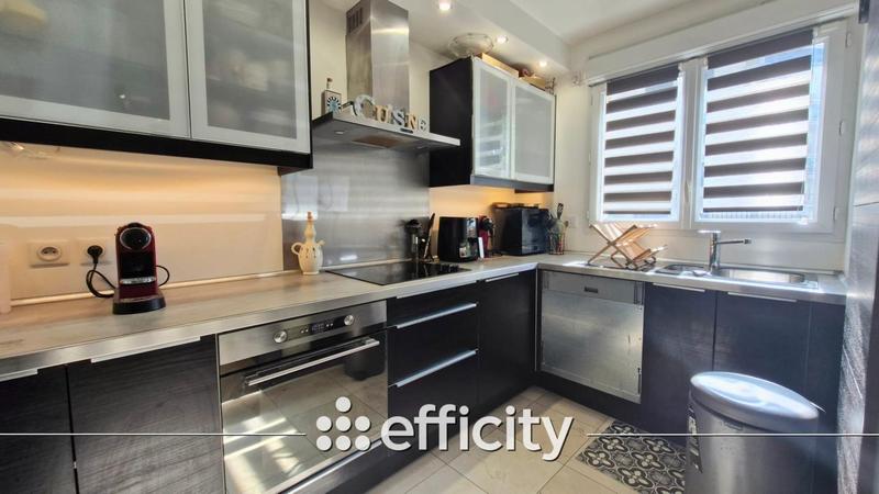 Maison - 92 m² - 4 pièces