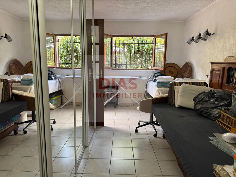 Maison - 155 m² - 1 pièce