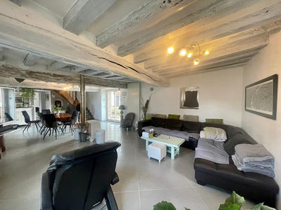 Maison - 200 m² - 8 pièces