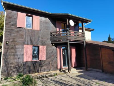 Maison jumelée - 96 m² - 3 pièces