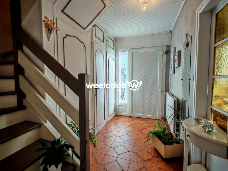 Maison - 83 m² - 5 pièces