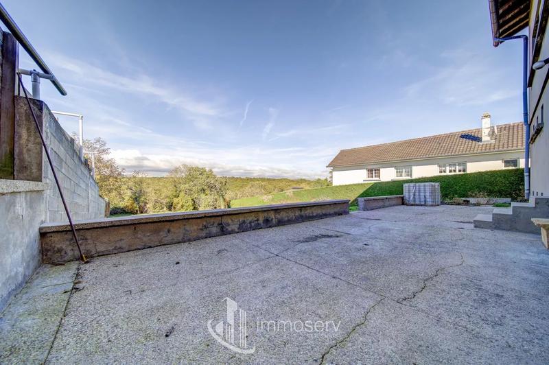 Maison - 100 m² - 5 pièces