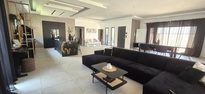 Maison - 226 m² - 7 pièces