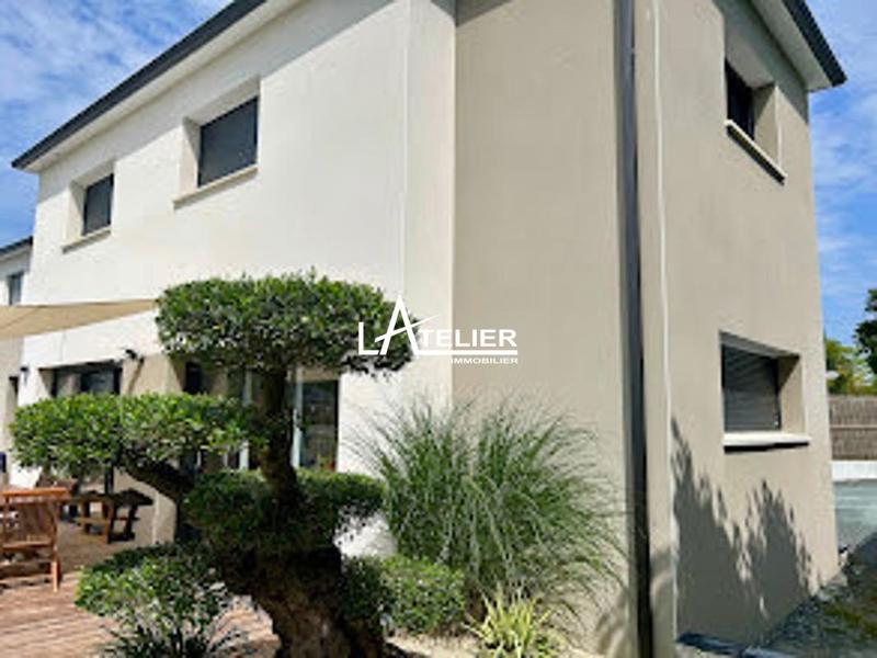 Maison - 144 m² - 7 pièces