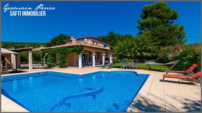 Villa - 143 m² - 6 pièces