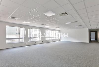 Bureau - 379 m²