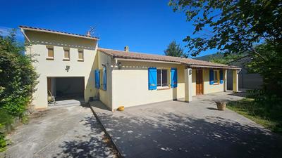 Maison - 140 m² - 6 pièces