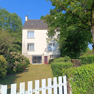 Maison - 100 m² - 6 pièces