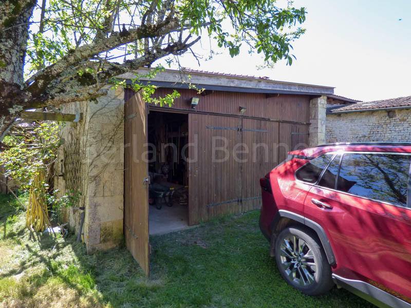 Maison en pierre - 224 m² - 8 pièces