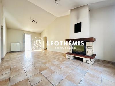 Maison - 134 m² - 5 pièces