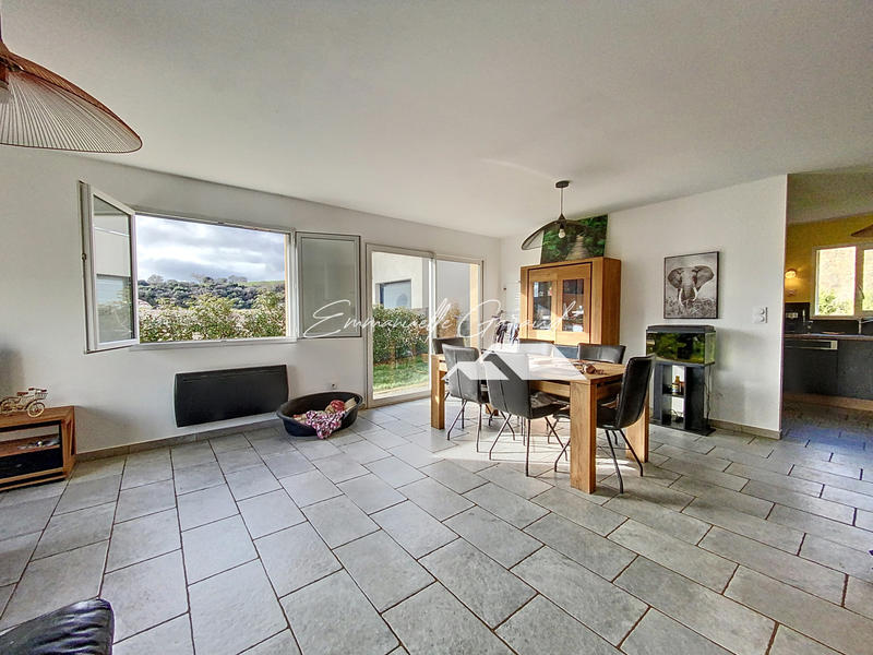 Maison - 111 m² - 5 pièces