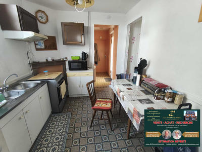 Maison - 79 m² - 6 pièces