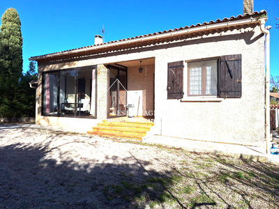 Maison - 93 m² - 4 pièces