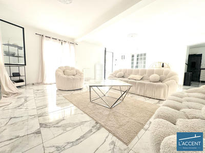 Maison - 183 m² - 6 pièces