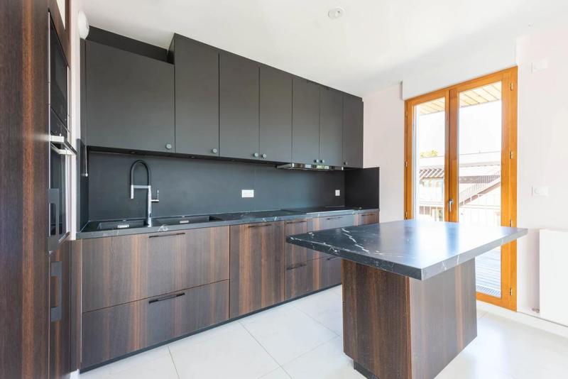 Appartement - 98 m² - 4 pièces