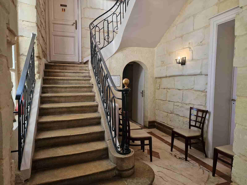 Maison - 354 m² - 10 pièces