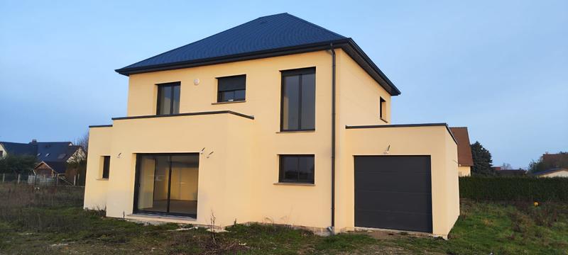 Maison - 140 m² - 6 pièces