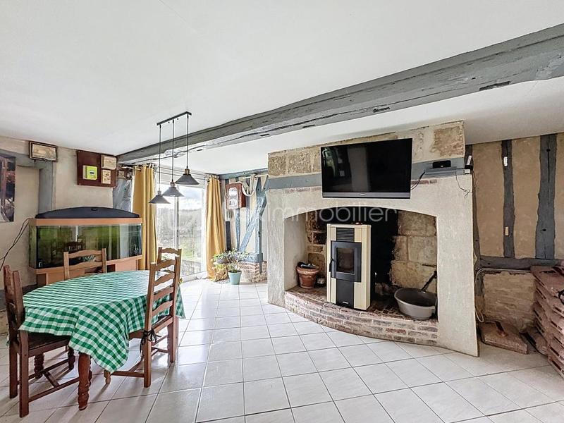 Maison - 5 432 m² - 5 pièces