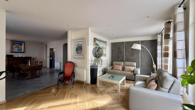 Maison - 145 m² - 6 pièces