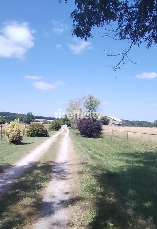 Maison - 415 m² - 15 pièces