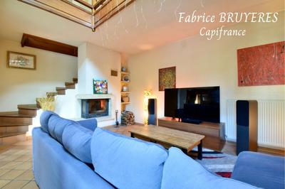 Maison - 180 m² - 8 pièces