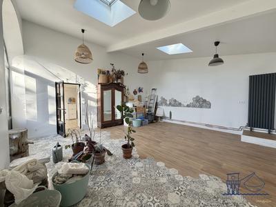 Maison ancienne - 330 m² - 7 pièces