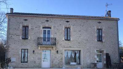 Maison de maîtres - 450 m² - 10 pièces