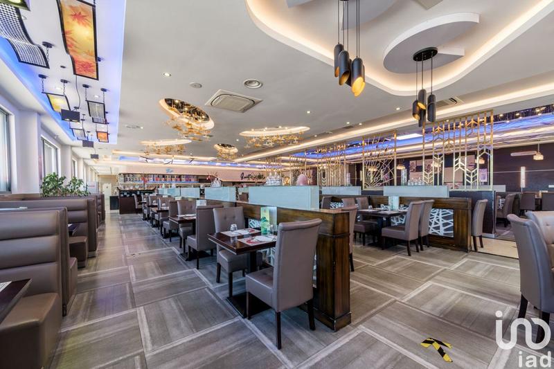 Local commercial - 839 m²