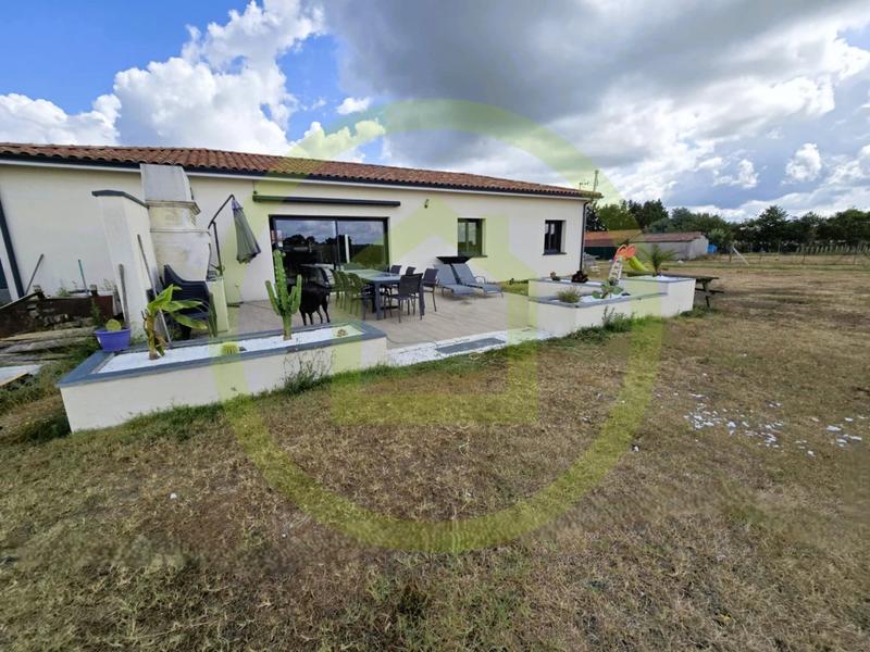 Maison - 105 m² - 6 pièces