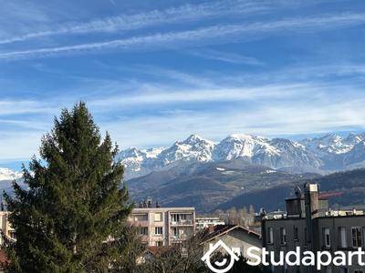 Chambre - 9 m² - 1 pièce