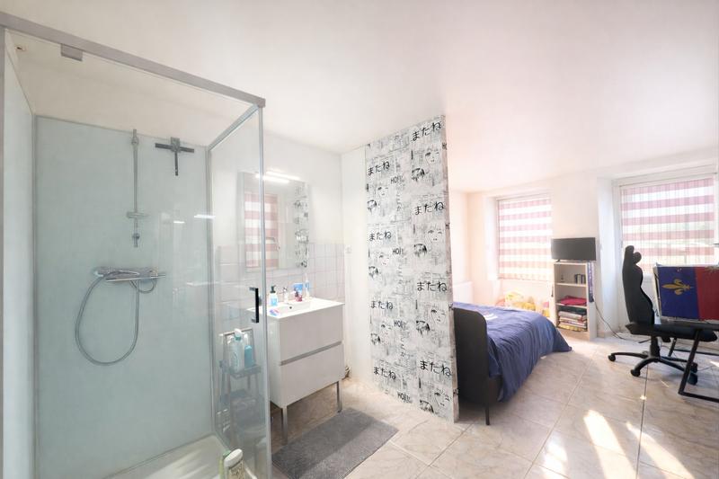 Maison - 209 m² - 7 pièces