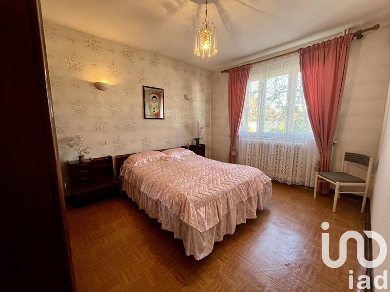 Maison - 330 m² - 13 pièces