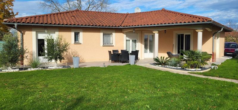 Maison - 140 m² - 5 pièces