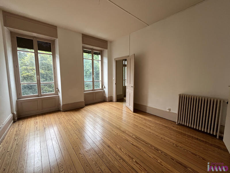 Appartement - 115 m² - 5 pièces