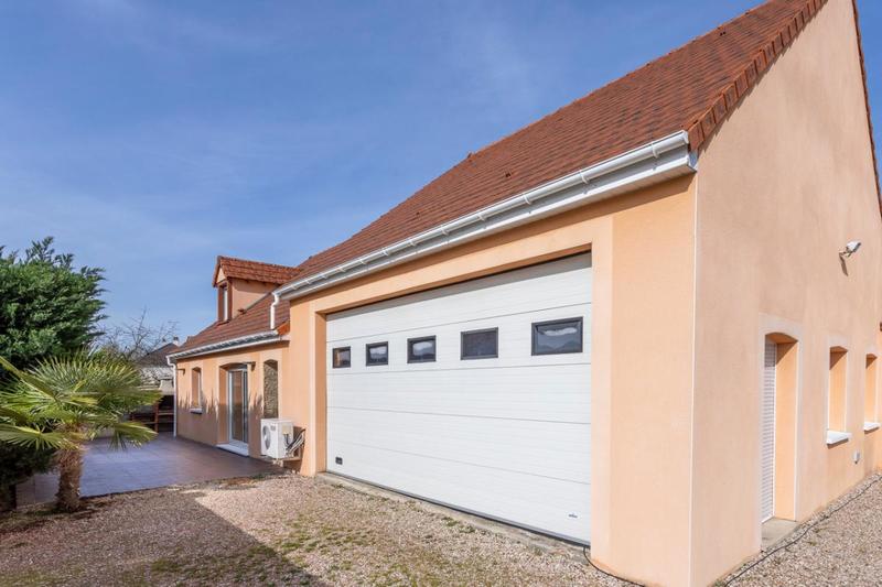Maison - 163 m² - 6 pièces